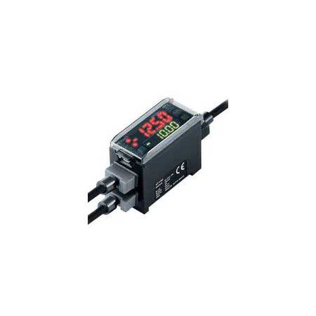 Bo-khuech-dai-ap-suat-Keyence-AP-V82
